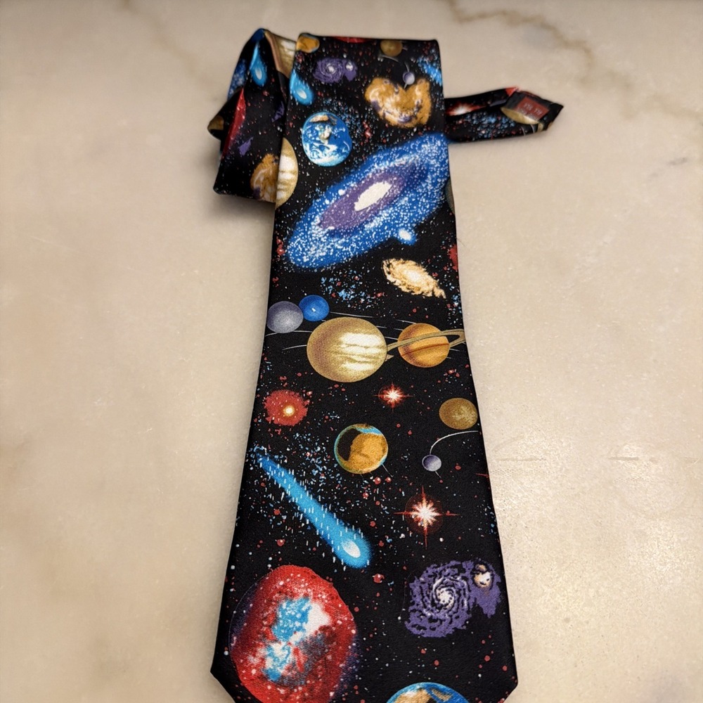 Museum Artifacts Men's Novelty Silk Necktie Solar System/Planets/Space/Astronomy - Picture 2 of 6